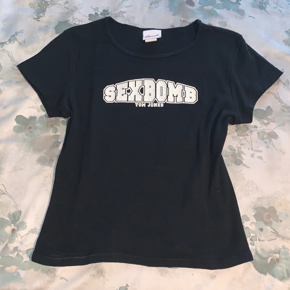 Cropped “baby tee” Tom Jones concert shirt